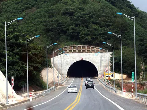 Đề xuất mở rộng đoạn Yên Bái-Lào Cai theo hình thức công trình khẩn cấp