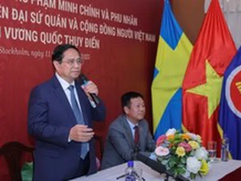 Thủ tướng: "Tự lo được cho mình, cho gia đình mình cũng là yêu nước"