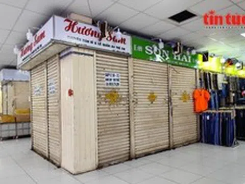 Hàng loạt sạp đóng cửa tại các khu chợ sỉ lớn nhất TP Hồ Chí Minh