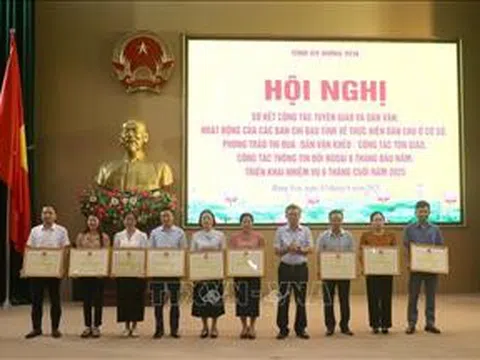 Đoàn kết với quyết tâm chính trị cao nhất thực hiện sắp xếp, tinh gọn bộ máy