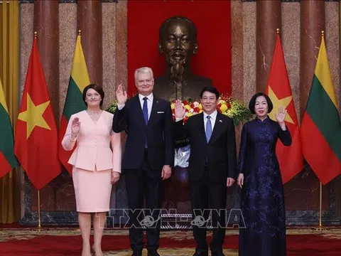 Tổng thống Lithuania Gitanas Nauseda và Phu nhân kết thúc chuyến thăm chính thức Việt Nam