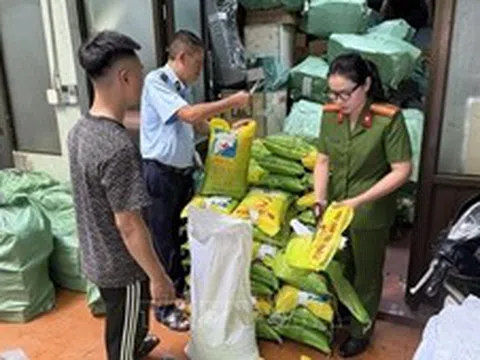 Tiêu hủy nhiều bao gạo và bao bì xâm phạm nhãn hiệu gạo ST25