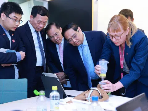 Thủ tướng đề nghị đại học y khoa danh tiếng nhất Thụy Điển hợp tác sâu rộng hơn với Việt Nam