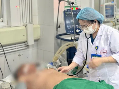 Thói quen uống nửa lít rượu/ngày khiến người đàn ông nguy kịch