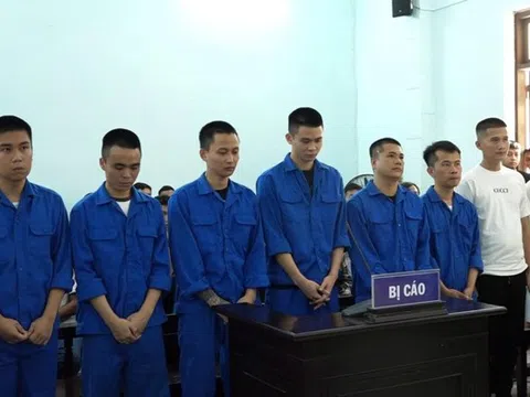 “Mở tiệc” ma tuý trong quán bar, 9 bị cáo trả giá đắt