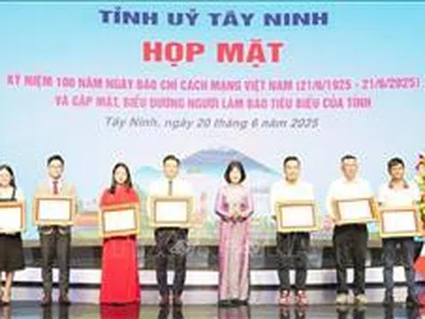 Tôn vinh các thế hệ người làm báo