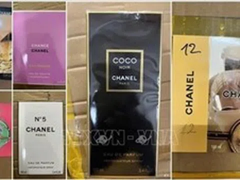 Triệt phá đường dây sản xuất nước hoa giả tại TP Hồ Chí Minh