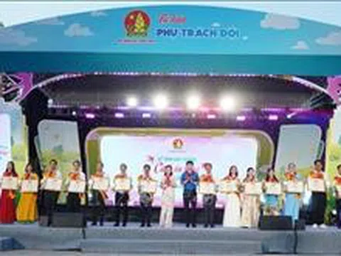 Trao Giải thưởng 'Cánh én hồng' và đăng quang Trại Huấn luyện Kim Đồng toàn quốc 2025