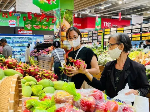 Hàng nghìn gia đình Việt đến Co.opmart trải nghiệm đại sứ xanh