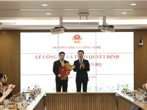 Ông Nguyễn Trường Giang làm Chủ tịch Hội đồng thành viên Tổng công ty Bưu điện Việt Nam