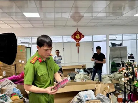 Lạng Sơn: Đột kích kho hàng online, thu giữ hơn 3.000 sản phẩm không rõ nguồn gốc