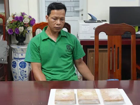 Bắt giữ 2 đối tượng cùng 3 bánh heroin