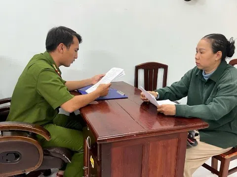 Đang chấp hành án treo, người phụ nữ tiếp tục bị bắt quả tang chở thuốc lá lậu