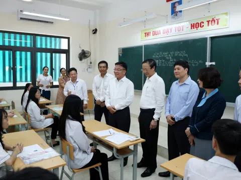 Phó Thủ tướng Lê Thành Long: Không để khoảng trống trách nhiệm trong các khâu tổ chức kỳ thi tốt nghiệp THPT