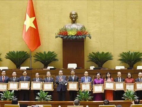 Tổng Bí thư Tô Lâm dự lễ trao Bằng khen của Ủy ban Thường vụ Quốc hội