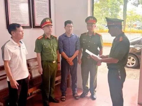 Bắt kế toán trường THCS Ngô Xá chiếm đoạt tiền bảo hiểm y tế của học sinh