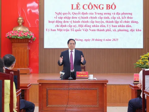 Thủ tướng: Tuyệt đối không để người dân "sợ hay ngại" khi đến cơ quan công quyền