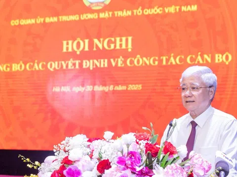 Công bố Quyết định thành lập 19 Ban, đơn vị Cơ quan UBTƯ MTTQ Việt Nam