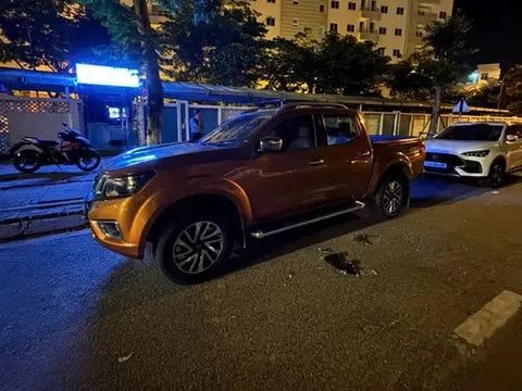 Bắt đối tượng đập kính xe ô tô trộm cắp tài sản