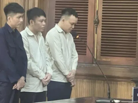 3 người góp vốn cho vay nặng lãi, yêu cầu người vay thế chấp bằng ảnh khỏa thân