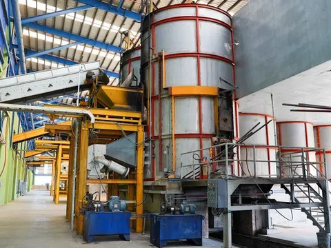 Vì sao Nhà máy xử lý rác Phan Thiết bị yêu cầu ngừng hoạt động?
