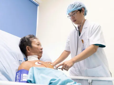 Bị hơn 30 vết ong vò vẽ đốt, người đàn ông thoát chết thần kỳ