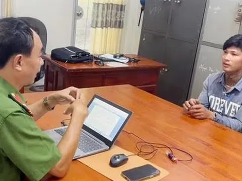 Mâu thuẫn khi đậu ghe, nam thanh niên dùng dao đâm đối thủ tử vong