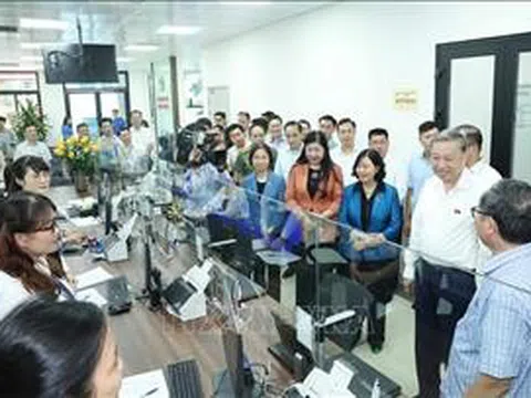 Thay đổi tư duy, nâng cao trình độ, trách nhiệm và đạo đức công vụ