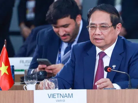 Thủ tướng nêu 3 đề xuất quan trọng tại Phiên thảo luận cấp cao BRICS mở rộng