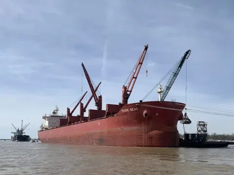 Houthi “khuấy động” Biển Đỏ trở lại, thủy thủ buộc phải bỏ tàu