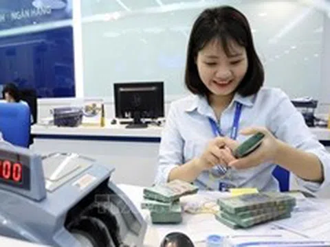 Tiếp tục giảm lãi suất, hỗ trợ tăng trưởng kinh tế cuối năm