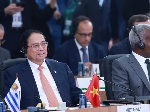 Thủ tướng nêu 5 đề xuất quan trọng về môi trường, khí hậu và y tế tại Hội nghị thượng đỉnh BRICS mở rộng