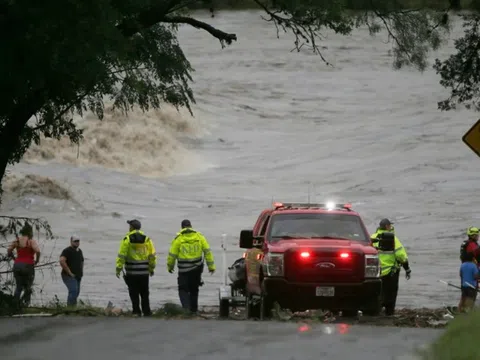 Điện thăm hỏi về trận lũ quét nghiêm trọng ở bang Texas, Hoa Kỳ