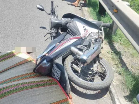 Truy tìm xe ô tô rời khỏi hiện trường sau va chạm khiến một người tử vong