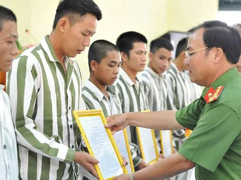 Hướng dẫn đặc xá năm 2025 (đợt 2)