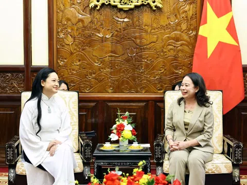 Phó Chủ tịch nước tiếp nữ phi hành gia gốc Việt đầu tiên bay vào không gian