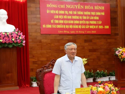 Phó Thủ tướng Thường trực Nguyễn Hòa Bình: Chính quyền địa phương 2 cấp của tỉnh Lâm Đồng vận hành khá suôn sẻ, trơn tru