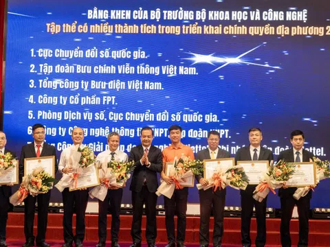 Bộ KH&CN tặng Bằng khen FPT về thành tích trong triển khai mô hình chính quyền 2 cấp