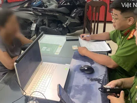 Xử lý người phụ nữ trông giữ phương tiện trái phép khu vực nhà tang lễ