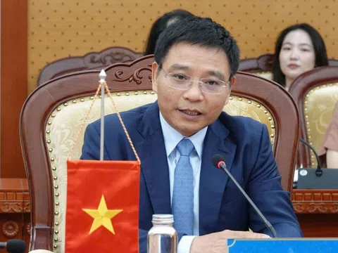 Bộ trưởng Tài chính làm việc với FTSE Russell về nâng hạng thị trường chứng khoán Việt Nam