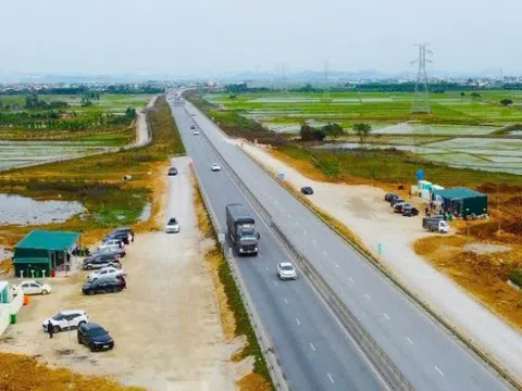 Rút ngắn tối đa thủ tục, khẩn trương hoàn thành xây trạm dừng nghỉ trên cao tốc