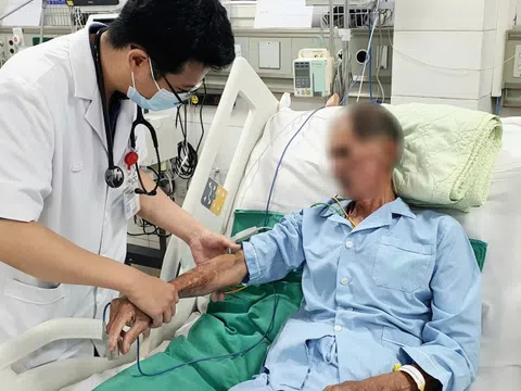 "Không ăn tiết canh, không tiêu thụ thịt sống, thịt chưa nấu chín"