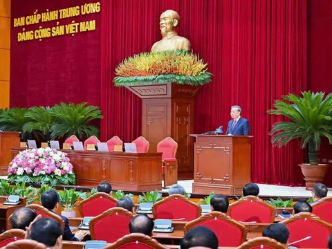 Thông cáo báo chí về ngày làm việc thứ hai và bế mạc Hội nghị Trung ương 12 khoá XIII