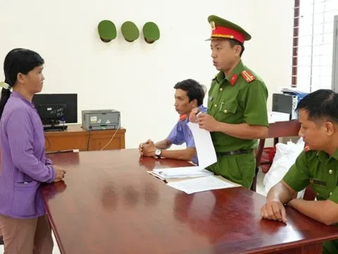 Dùng con trai làm "bình phong", mẹ mở két sắt trộm hơn 400 triệu đồng