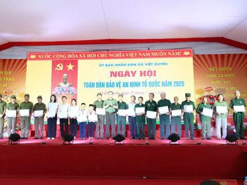 Thứ trưởng Bộ Công an dự ngày hội Toàn dân bảo vệ an ninh Tổ quốc tại Hà Tĩnh