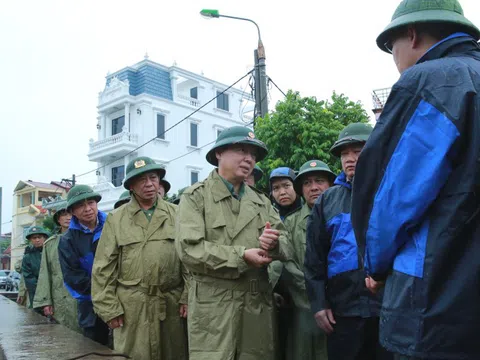 Phó Thủ tướng Trần Hồng Hà: Chuẩn bị cả tình huống triều cường trùng thời điểm bão đổ bộ