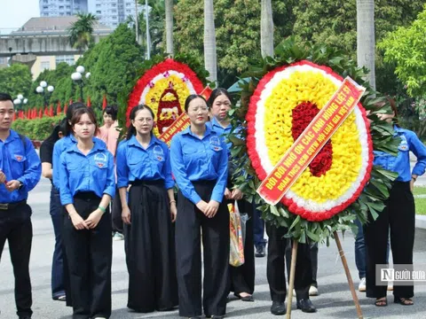 Đoàn Thanh niên Hội Luật gia Việt Nam dâng hương tưởng nhớ các anh hùng liệt sĩ nhân dịp 27/7