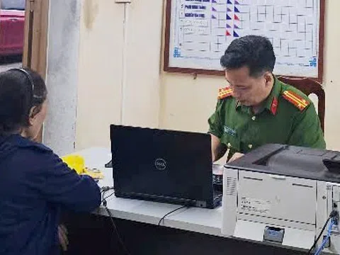 Cụ bà suýt mất 600 triệu đồng vì sợ "bị bắt giam ngay lập tức"