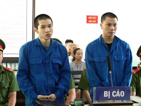 Mua bán và tàng trữ trái phép chất ma tuý, 2 nam thanh niên ở Huế hối không kịp