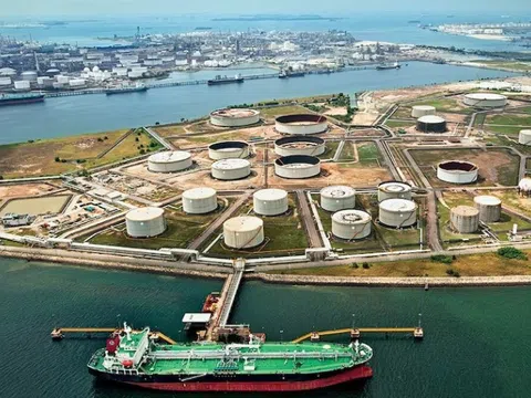 Mỹ tiếp tục chiến dịch “gây sức ép tối đa” lên dầu Iran